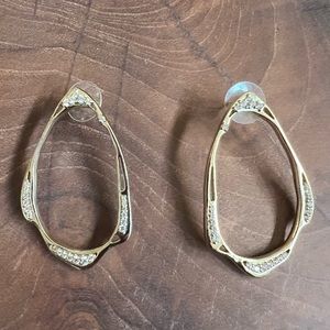 Kendra Scott gold and rhinestone earrings